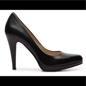 Nine West Rocha Platform Pumps